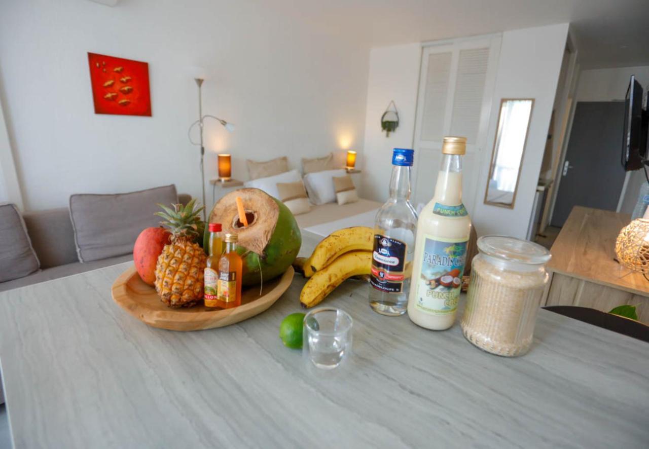 Studio CHIC avec son accès plage et sans coupure d'eau Le Gosier  Extérieur photo